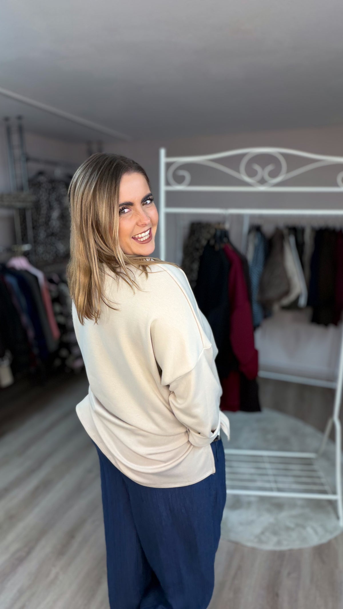 Pulli oversized geschnitten (70514)