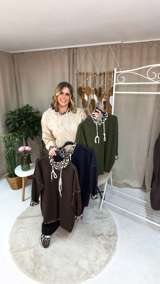 Kapuzenpulli mit Leoprint Details von innen 70414