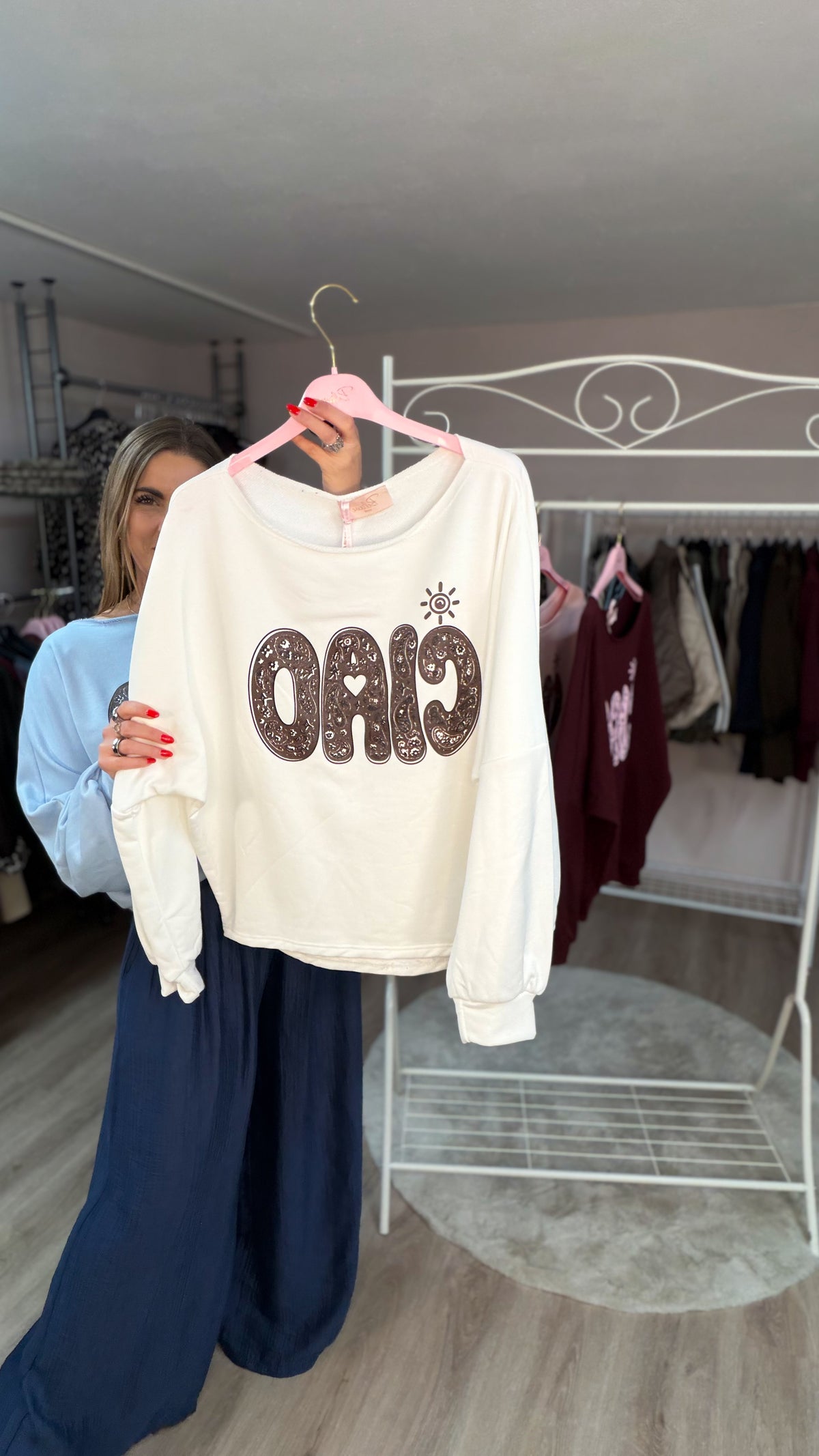 Pulli mit der Aufschrift ciao (70486)