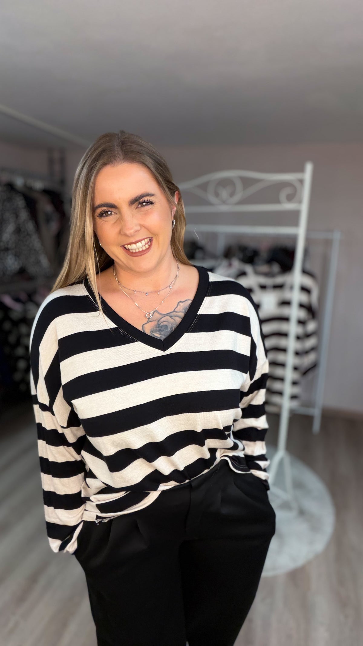 Pulli gestreift mit V-Ausschnitt  (70515)