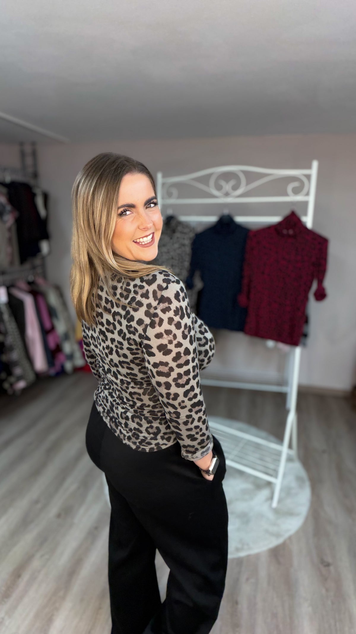 Shirt mit Stehbund im Leoprint (70502)