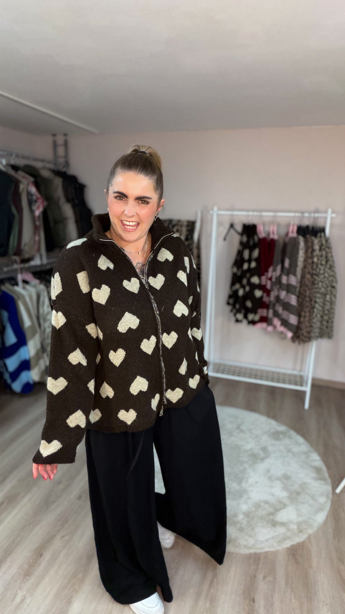 Jacke mit Herzen und Reißverschluss 70478